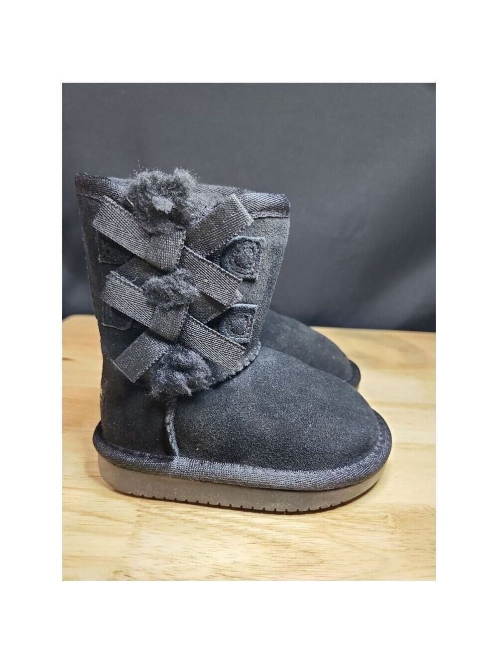 Koolaburra by UGG Victria short boot size 5 kid
